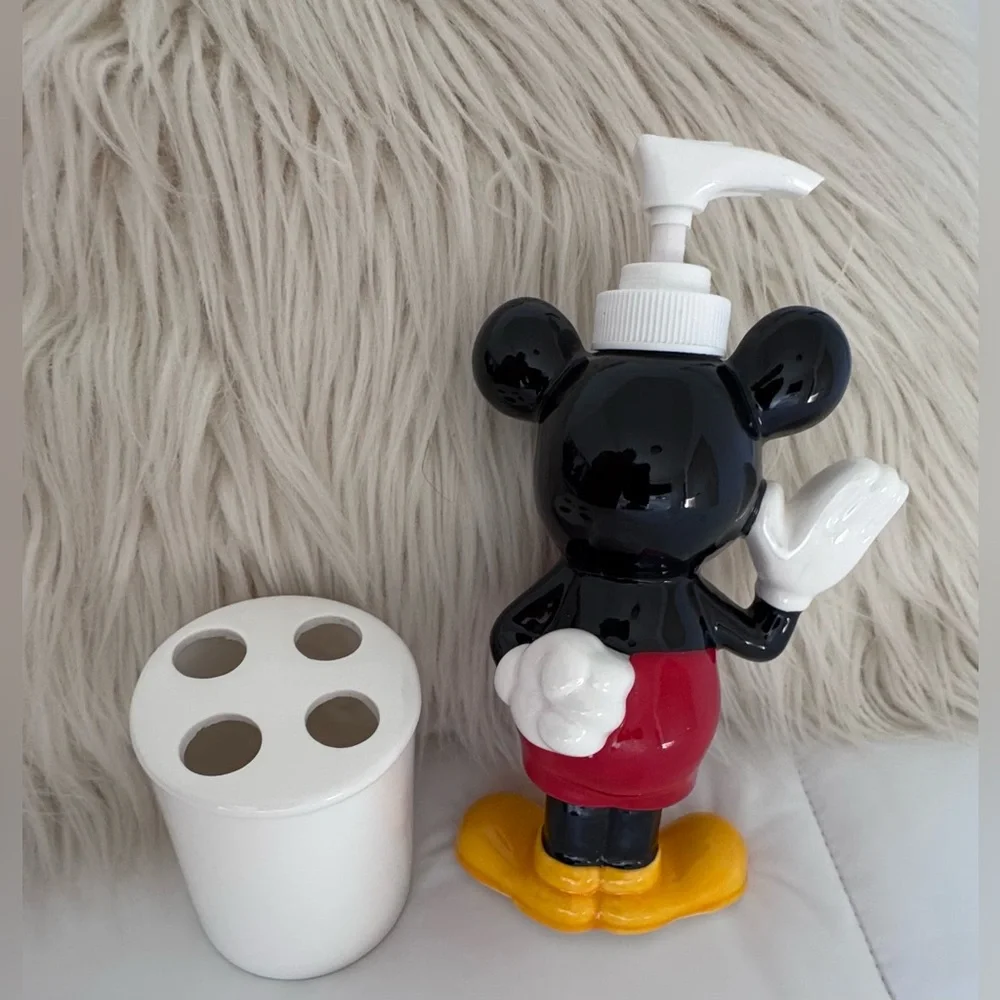 Disney mickey mouse